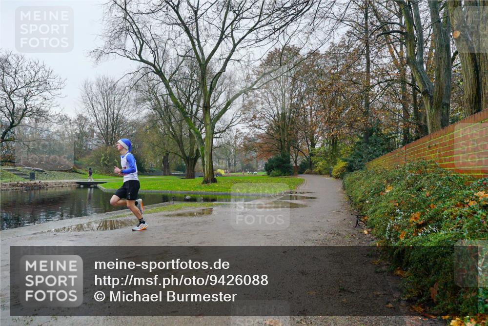 07.12.2025 - St. Pauli X-Mass-Run No. 15 Michael Burmester http://msf.ph/oto/9426088 07.12.2025 09:56:29 Laufen  meine-sportfotos.de