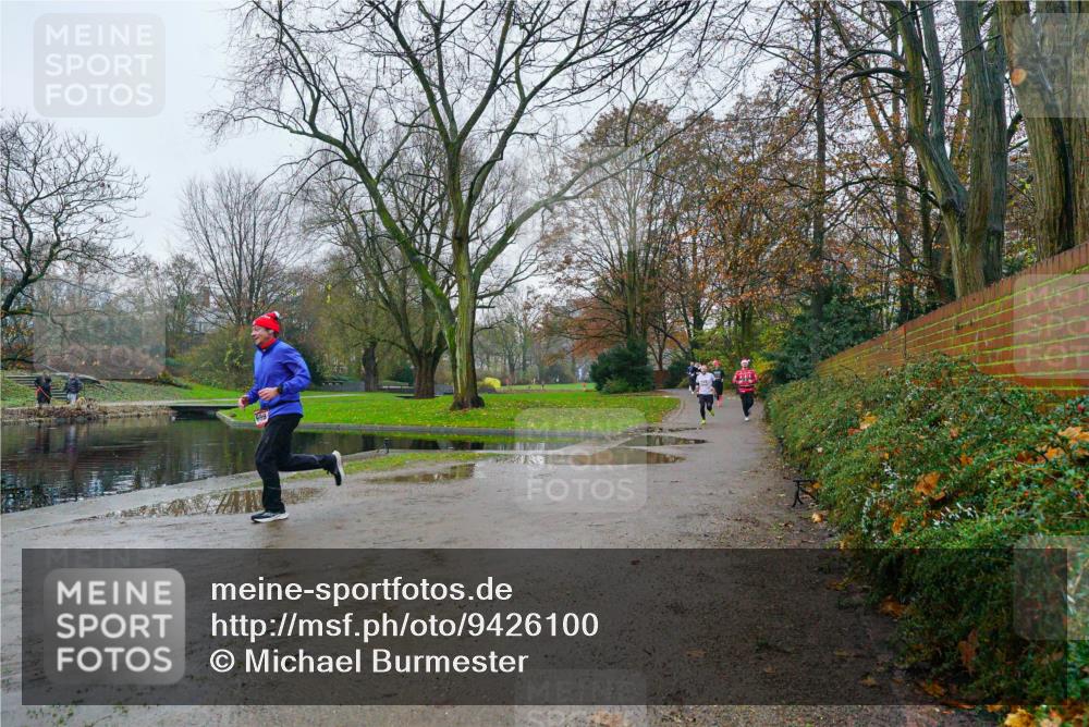 07.12.2025 - St. Pauli X-Mass-Run No. 15 Michael Burmester http://msf.ph/oto/9426100 07.12.2025 09:58:06 Laufen  meine-sportfotos.de