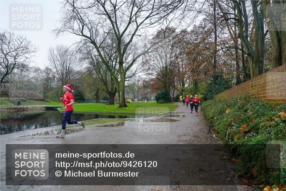 07.12.2025 - St. Pauli X-Mass-Run No. 15 Michael Burmester http://msf.ph/oto/9426120 07.12.2025 09:59:07 Laufen  meine-sportfotos.de