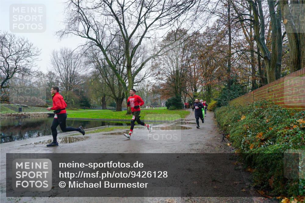 07.12.2025 - St. Pauli X-Mass-Run No. 15 Michael Burmester http://msf.ph/oto/9426128 07.12.2025 09:59:28 Laufen  meine-sportfotos.de