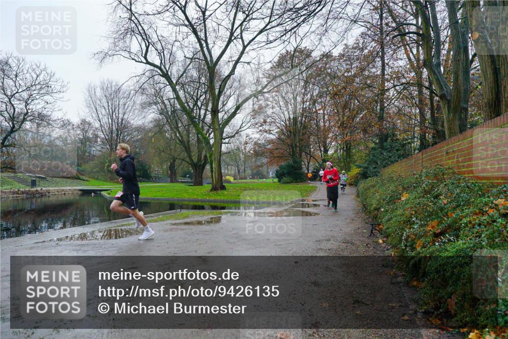 07.12.2025 - St. Pauli X-Mass-Run No. 15 Michael Burmester http://msf.ph/oto/9426135 07.12.2025 09:59:40 Laufen  meine-sportfotos.de