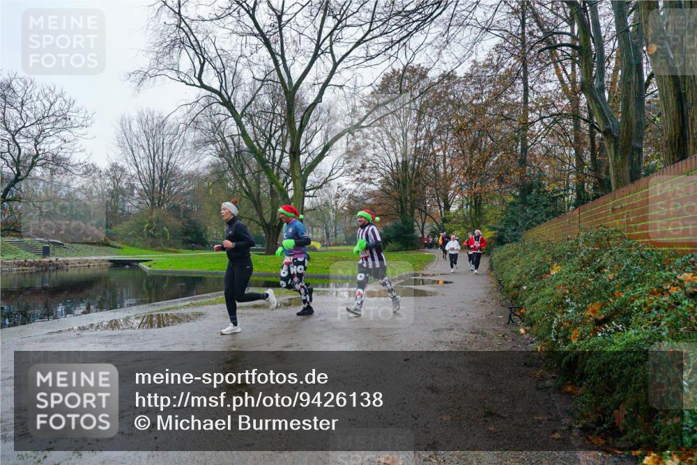 07.12.2025 - St. Pauli X-Mass-Run No. 15 Michael Burmester http://msf.ph/oto/9426138 07.12.2025 09:59:46 Laufen  meine-sportfotos.de