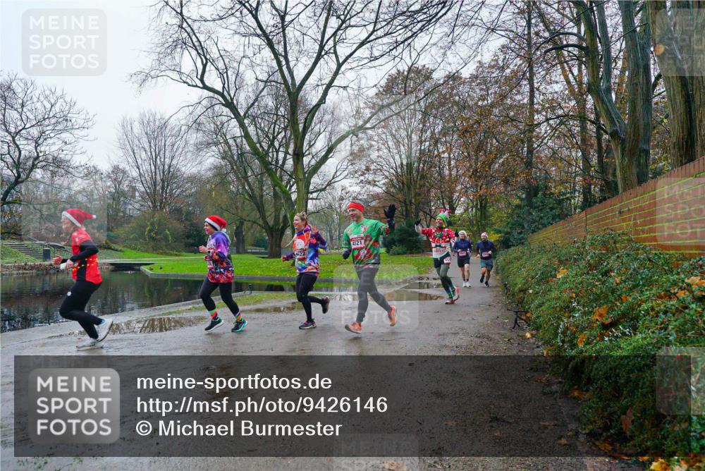 07.12.2025 - St. Pauli X-Mass-Run No. 15 Michael Burmester http://msf.ph/oto/9426146 07.12.2025 10:00:02 Laufen 4521 meine-sportfotos.de