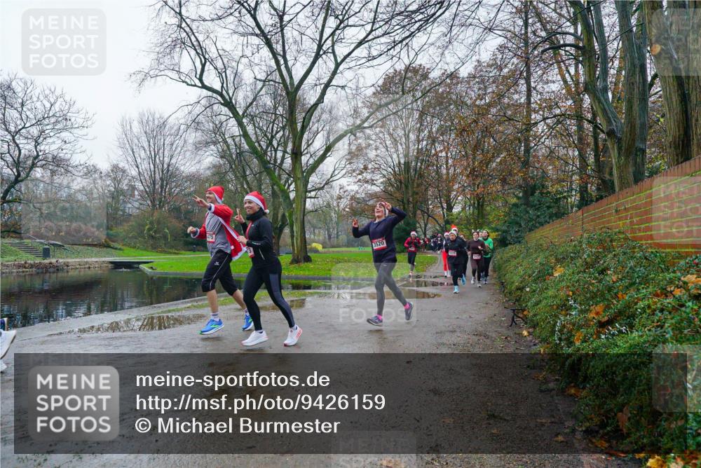 07.12.2025 - St. Pauli X-Mass-Run No. 15 Michael Burmester http://msf.ph/oto/9426159 07.12.2025 10:00:31 Laufen 3520 meine-sportfotos.de