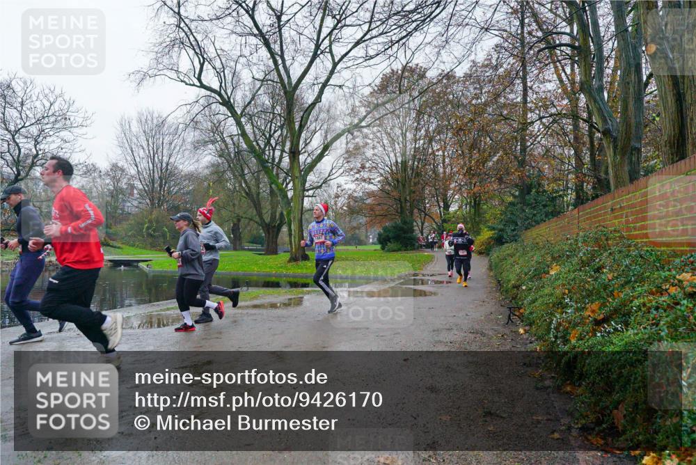 07.12.2025 - St. Pauli X-Mass-Run No. 15 Michael Burmester http://msf.ph/oto/9426170 07.12.2025 10:00:45 Laufen  meine-sportfotos.de