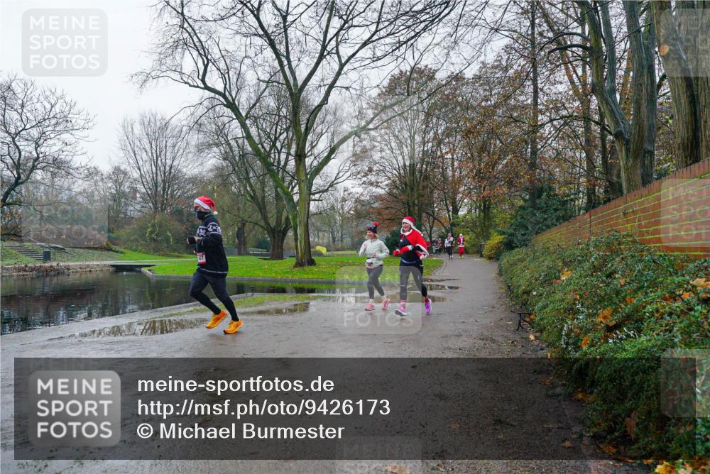 07.12.2025 - St. Pauli X-Mass-Run No. 15 Michael Burmester http://msf.ph/oto/9426173 07.12.2025 10:00:48 Laufen 407 meine-sportfotos.de