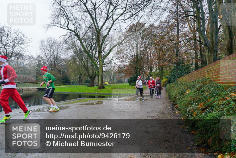 07.12.2025 - St. Pauli X-Mass-Run No. 15 Michael Burmester http://msf.ph/oto/9426179 07.12.2025 10:01:01 Laufen  meine-sportfotos.de