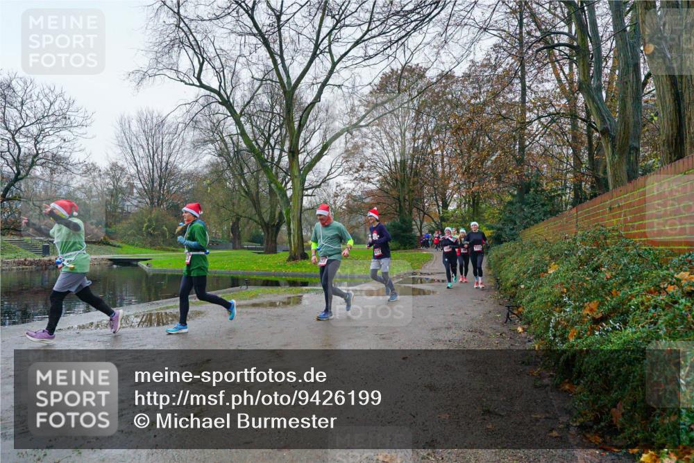 07.12.2025 - St. Pauli X-Mass-Run No. 15 Michael Burmester http://msf.ph/oto/9426199 07.12.2025 10:01:33 Laufen 517 meine-sportfotos.de