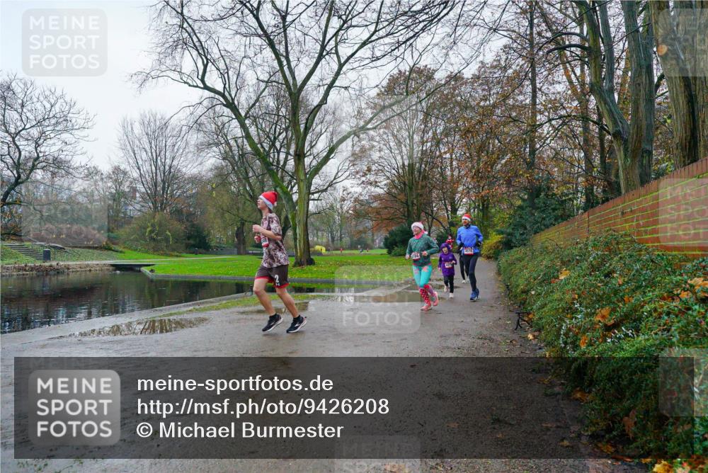 07.12.2025 - St. Pauli X-Mass-Run No. 15 Michael Burmester http://msf.ph/oto/9426208 07.12.2025 10:01:48 Laufen 184 meine-sportfotos.de