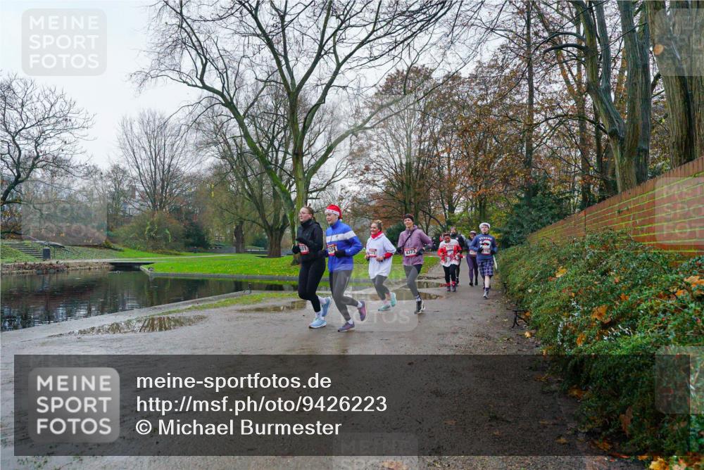 07.12.2025 - St. Pauli X-Mass-Run No. 15 Michael Burmester http://msf.ph/oto/9426223 07.12.2025 10:02:30 Laufen 01, 072, 4373 meine-sportfotos.de