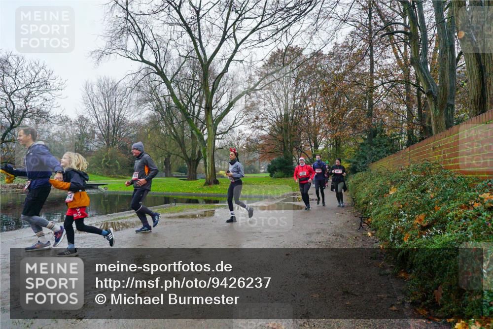07.12.2025 - St. Pauli X-Mass-Run No. 15 Michael Burmester http://msf.ph/oto/9426237 07.12.2025 10:02:54 Laufen 4435 meine-sportfotos.de