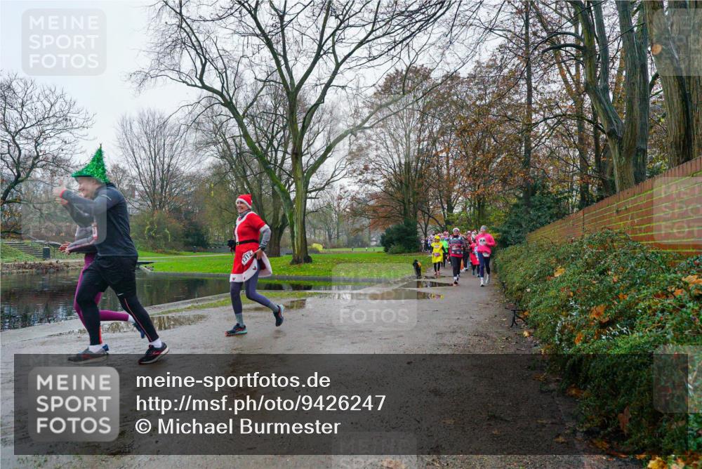 07.12.2025 - St. Pauli X-Mass-Run No. 15 Michael Burmester http://msf.ph/oto/9426247 07.12.2025 10:03:07 Laufen 1312 meine-sportfotos.de