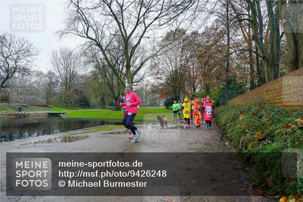 07.12.2025 - St. Pauli X-Mass-Run No. 15 Michael Burmester http://msf.ph/oto/9426248 07.12.2025 10:03:10 Laufen 3879 meine-sportfotos.de