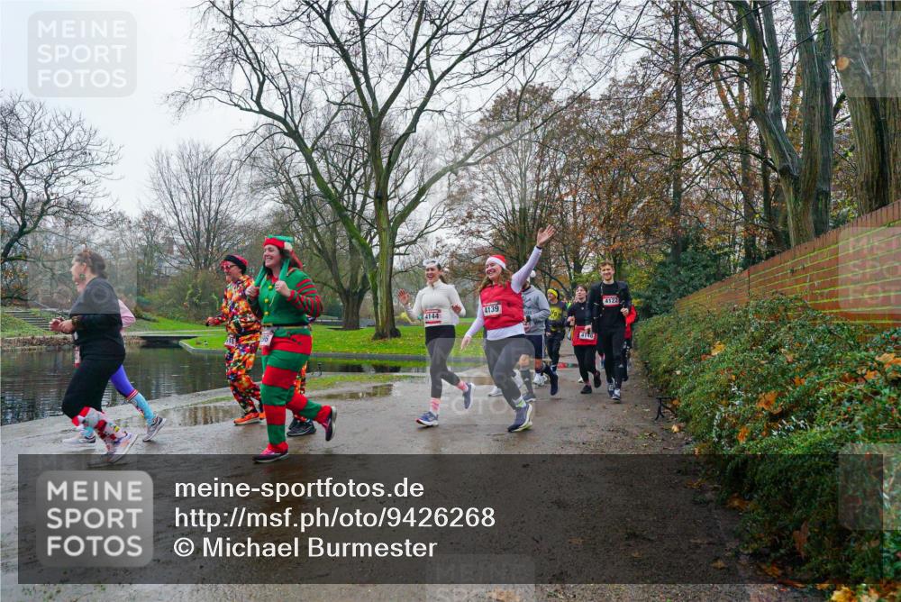 07.12.2025 - St. Pauli X-Mass-Run No. 15 Michael Burmester http://msf.ph/oto/9426268 07.12.2025 10:03:25 Laufen 4144, 4139, 4140, 4122 meine-sportfotos.de