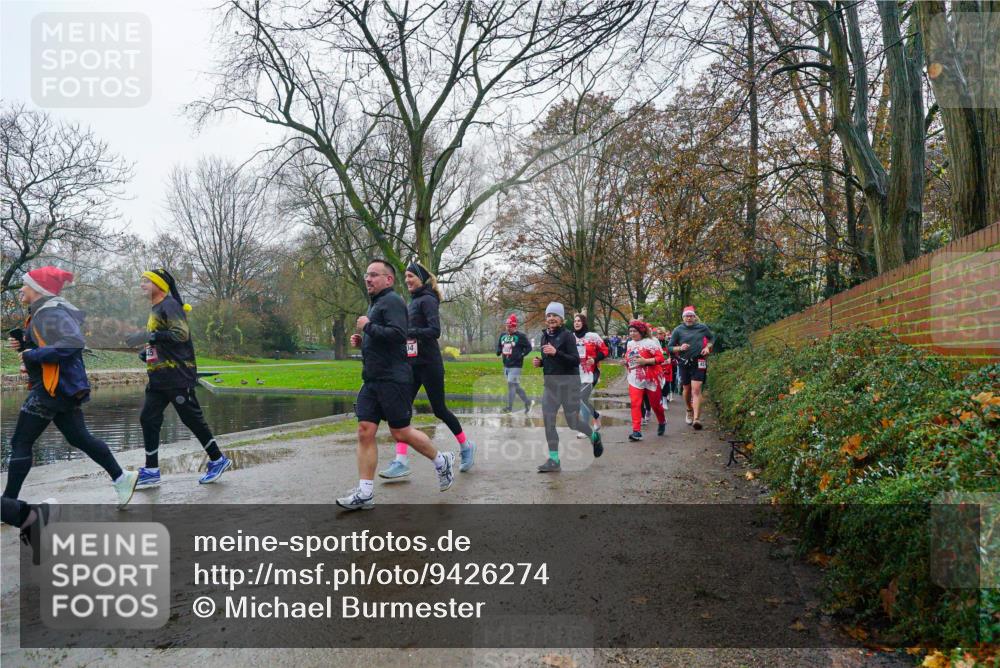07.12.2025 - St. Pauli X-Mass-Run No. 15 Michael Burmester http://msf.ph/oto/9426274 07.12.2025 10:03:29 Laufen  meine-sportfotos.de