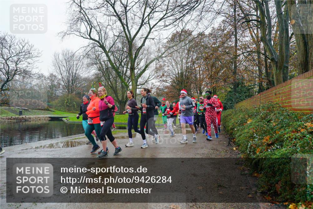 07.12.2025 - St. Pauli X-Mass-Run No. 15 Michael Burmester http://msf.ph/oto/9426284 07.12.2025 10:03:37 Laufen 2001, 373, 2922 meine-sportfotos.de