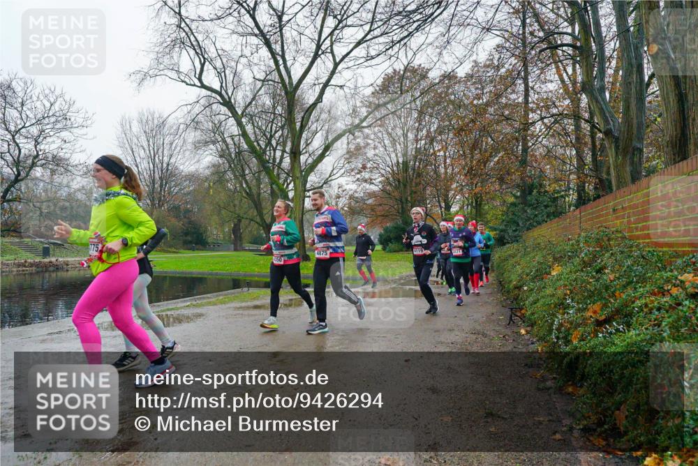 07.12.2025 - St. Pauli X-Mass-Run No. 15 Michael Burmester http://msf.ph/oto/9426294 07.12.2025 10:03:44 Laufen 775, 350, 4875, 4119, 1121 meine-sportfotos.de