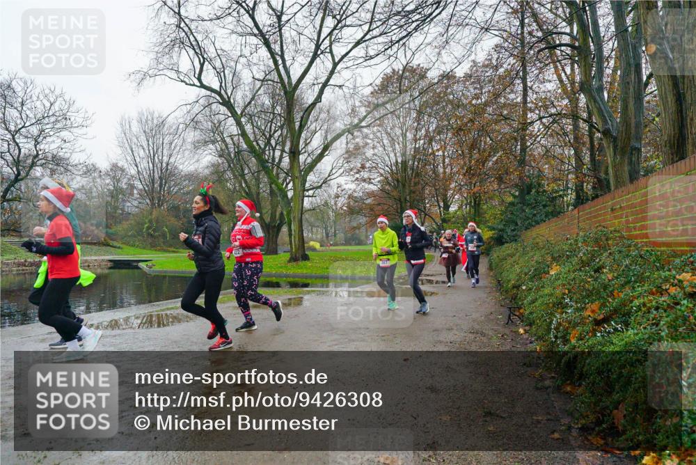 07.12.2025 - St. Pauli X-Mass-Run No. 15 Michael Burmester http://msf.ph/oto/9426308 07.12.2025 10:03:57 Laufen  meine-sportfotos.de
