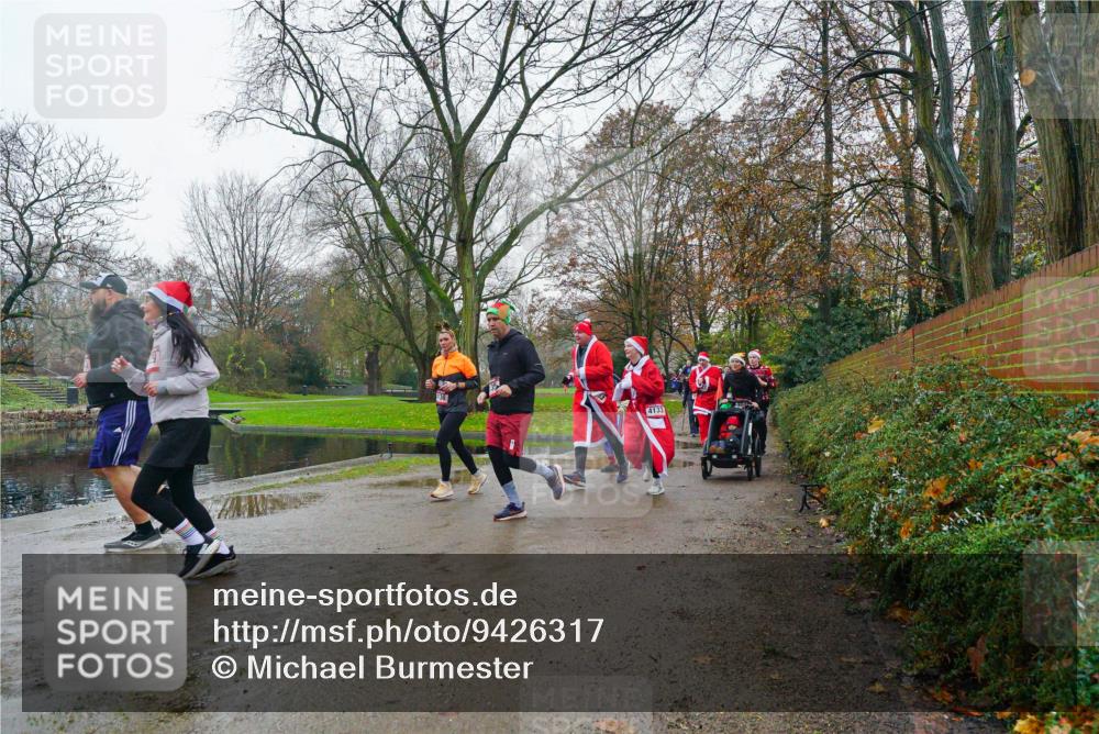 07.12.2025 - St. Pauli X-Mass-Run No. 15 Michael Burmester http://msf.ph/oto/9426317 07.12.2025 10:04:05 Laufen 4133 meine-sportfotos.de