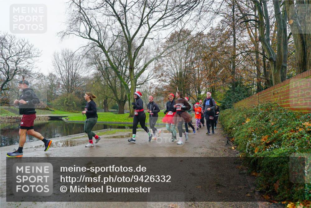 07.12.2025 - St. Pauli X-Mass-Run No. 15 Michael Burmester http://msf.ph/oto/9426332 07.12.2025 10:04:15 Laufen 4485, 2526 meine-sportfotos.de