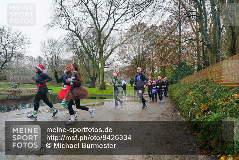07.12.2025 - St. Pauli X-Mass-Run No. 15 Michael Burmester http://msf.ph/oto/9426334 07.12.2025 10:04:16 Laufen 482 meine-sportfotos.de