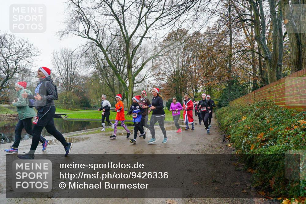 07.12.2025 - St. Pauli X-Mass-Run No. 15 Michael Burmester http://msf.ph/oto/9426336 07.12.2025 10:04:18 Laufen 26, 512, 4516, 4781 meine-sportfotos.de
