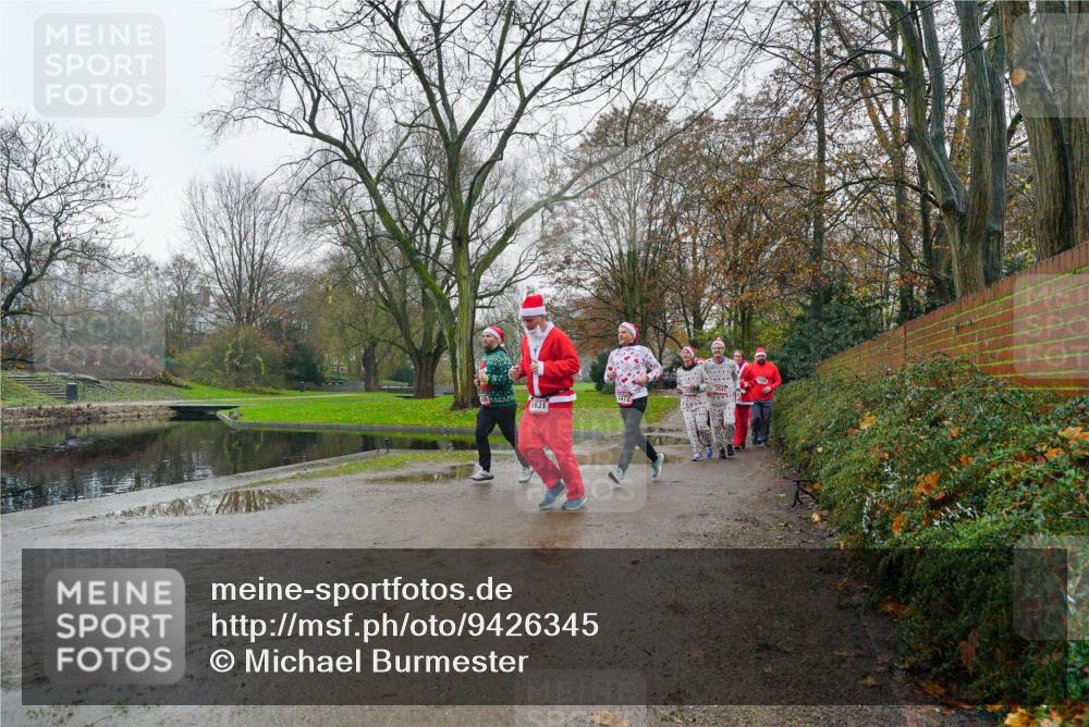 07.12.2025 - St. Pauli X-Mass-Run No. 15 Michael Burmester http://msf.ph/oto/9426345 07.12.2025 10:04:30 Laufen 1631, 1472 meine-sportfotos.de