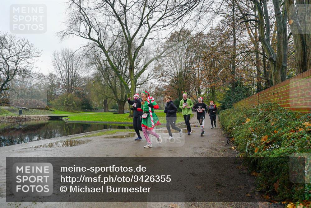 07.12.2025 - St. Pauli X-Mass-Run No. 15 Michael Burmester http://msf.ph/oto/9426355 07.12.2025 10:04:42 Laufen 3299 meine-sportfotos.de