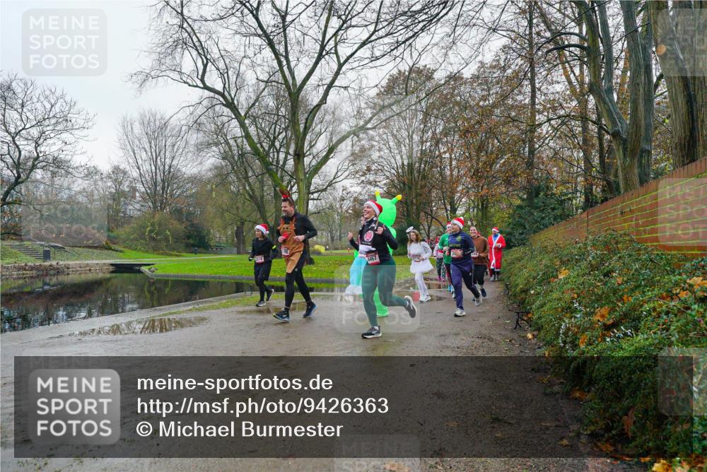 07.12.2025 - St. Pauli X-Mass-Run No. 15 Michael Burmester http://msf.ph/oto/9426363 07.12.2025 10:04:59 Laufen 518 meine-sportfotos.de