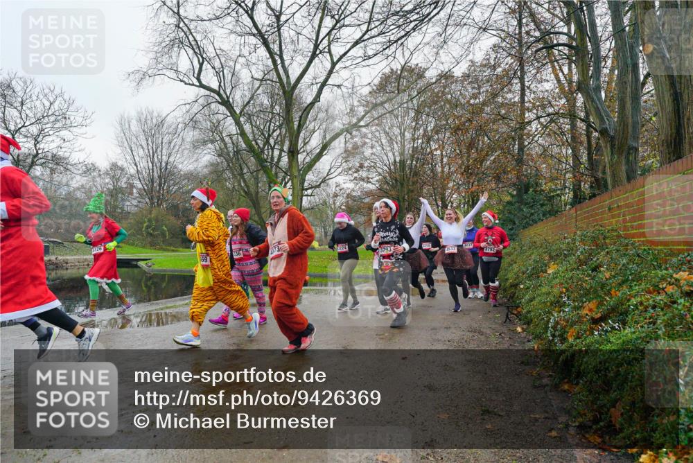 07.12.2025 - St. Pauli X-Mass-Run No. 15 Michael Burmester http://msf.ph/oto/9426369 07.12.2025 10:05:06 Laufen 3224, 4250, 3793, 4037, 533, 69, 3792 meine-sportfotos.de