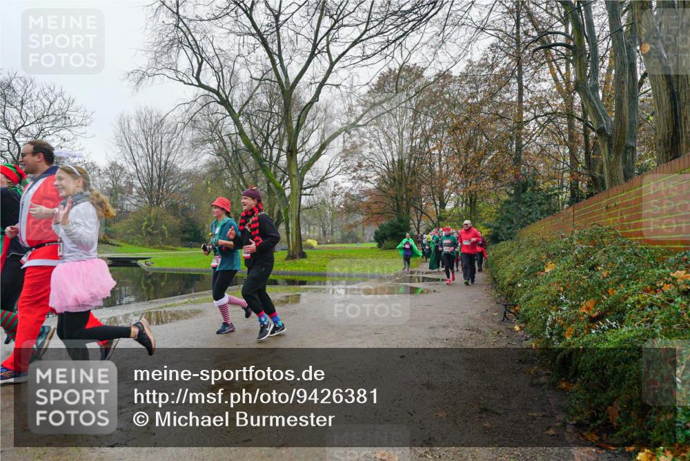 07.12.2025 - St. Pauli X-Mass-Run No. 15 Michael Burmester http://msf.ph/oto/9426381 07.12.2025 10:05:21 Laufen  meine-sportfotos.de