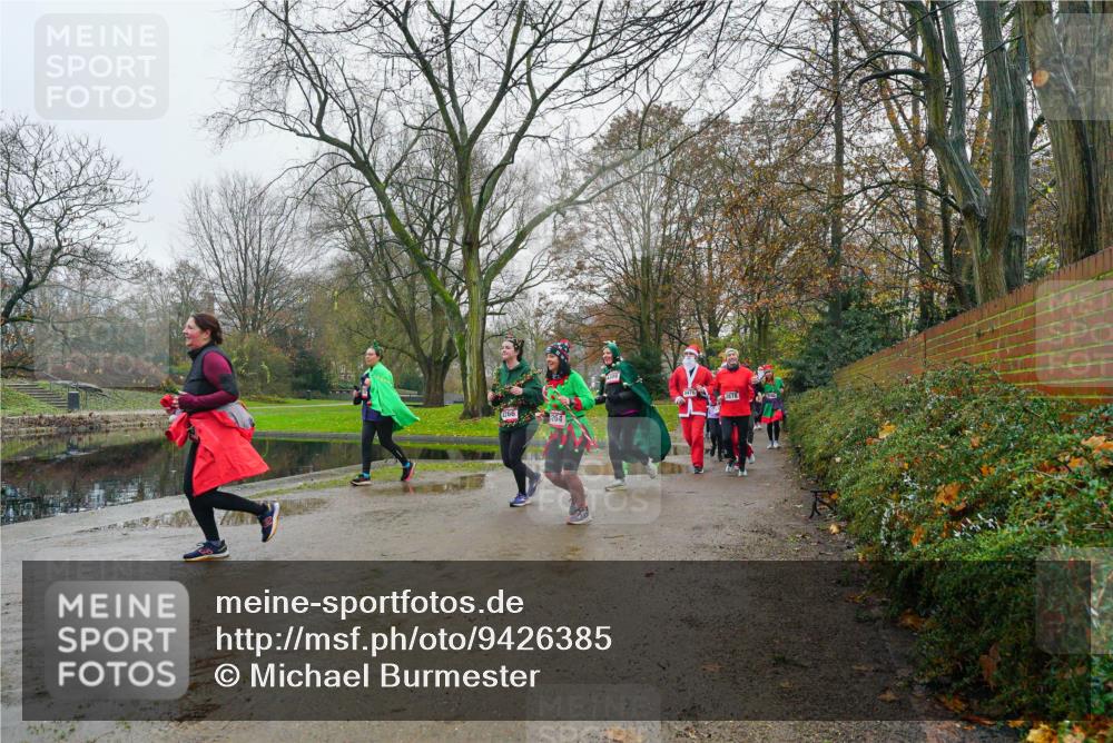 07.12.2025 - St. Pauli X-Mass-Run No. 15 Michael Burmester http://msf.ph/oto/9426385 07.12.2025 10:05:27 Laufen 266, 2878 meine-sportfotos.de