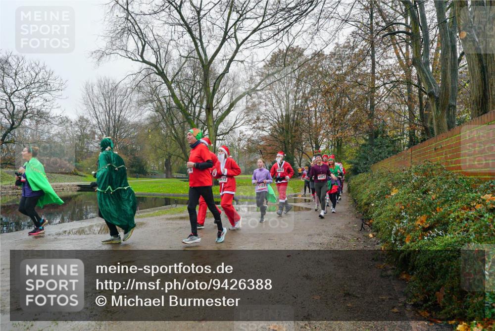 07.12.2025 - St. Pauli X-Mass-Run No. 15 Michael Burmester http://msf.ph/oto/9426388 07.12.2025 10:05:29 Laufen 18, 4472, 4384, 4462, 4463 meine-sportfotos.de