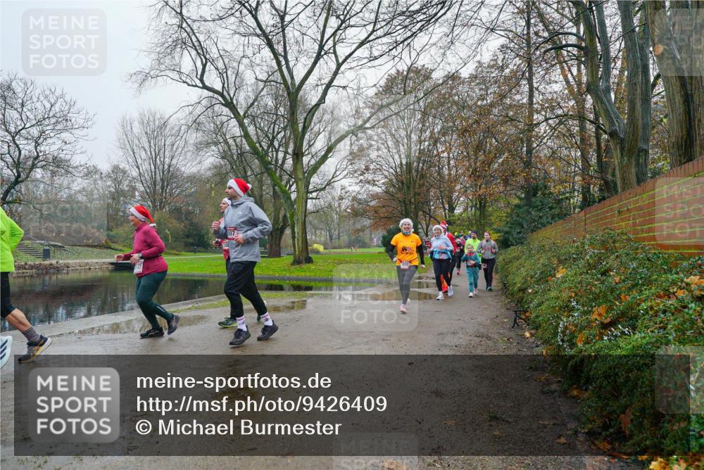 07.12.2025 - St. Pauli X-Mass-Run No. 15 Michael Burmester http://msf.ph/oto/9426409 07.12.2025 10:05:52 Laufen  meine-sportfotos.de