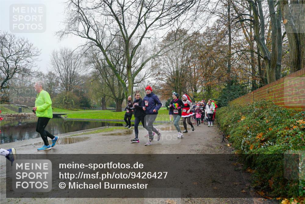 07.12.2025 - St. Pauli X-Mass-Run No. 15 Michael Burmester http://msf.ph/oto/9426427 07.12.2025 10:06:12 Laufen 3469 meine-sportfotos.de