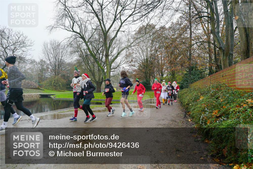 07.12.2025 - St. Pauli X-Mass-Run No. 15 Michael Burmester http://msf.ph/oto/9426436 07.12.2025 10:06:19 Laufen 1075 meine-sportfotos.de