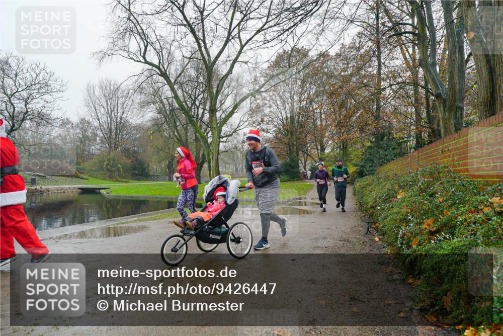 07.12.2025 - St. Pauli X-Mass-Run No. 15 Michael Burmester http://msf.ph/oto/9426447 07.12.2025 10:06:28 Laufen 3808 meine-sportfotos.de