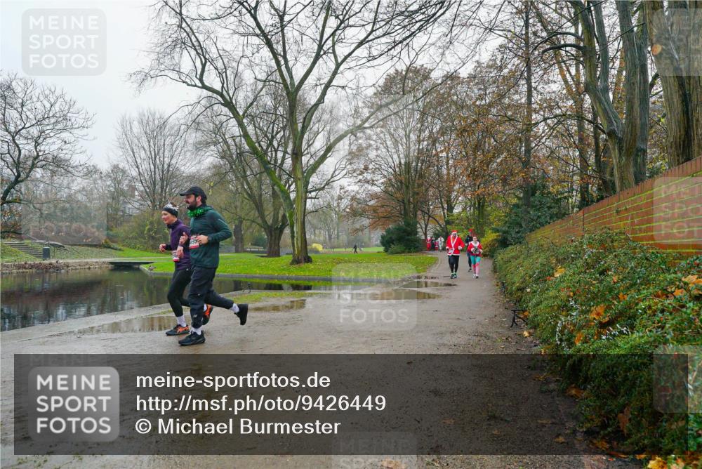 07.12.2025 - St. Pauli X-Mass-Run No. 15 Michael Burmester http://msf.ph/oto/9426449 07.12.2025 10:06:31 Laufen  meine-sportfotos.de
