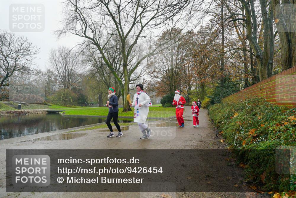 07.12.2025 - St. Pauli X-Mass-Run No. 15 Michael Burmester http://msf.ph/oto/9426454 07.12.2025 10:06:51 Laufen 4275 meine-sportfotos.de