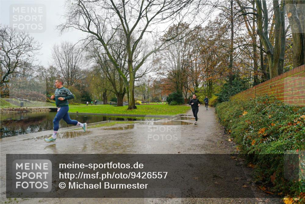 07.12.2025 - St. Pauli X-Mass-Run No. 15 Michael Burmester http://msf.ph/oto/9426557 07.12.2025 10:37:46 Laufen  meine-sportfotos.de