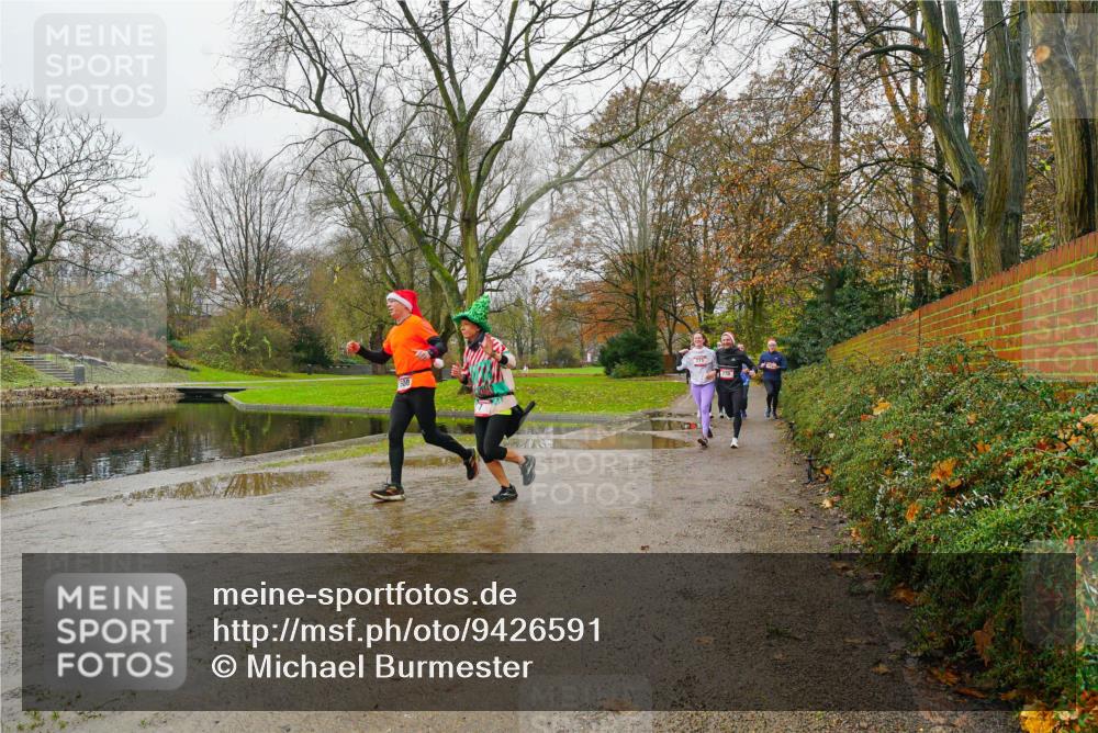 07.12.2025 - St. Pauli X-Mass-Run No. 15 Michael Burmester http://msf.ph/oto/9426591 07.12.2025 10:40:54 Laufen  meine-sportfotos.de