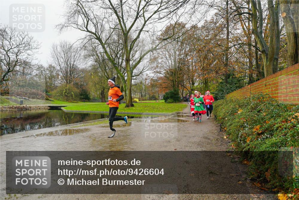 07.12.2025 - St. Pauli X-Mass-Run No. 15 Michael Burmester http://msf.ph/oto/9426604 07.12.2025 10:41:15 Laufen  meine-sportfotos.de