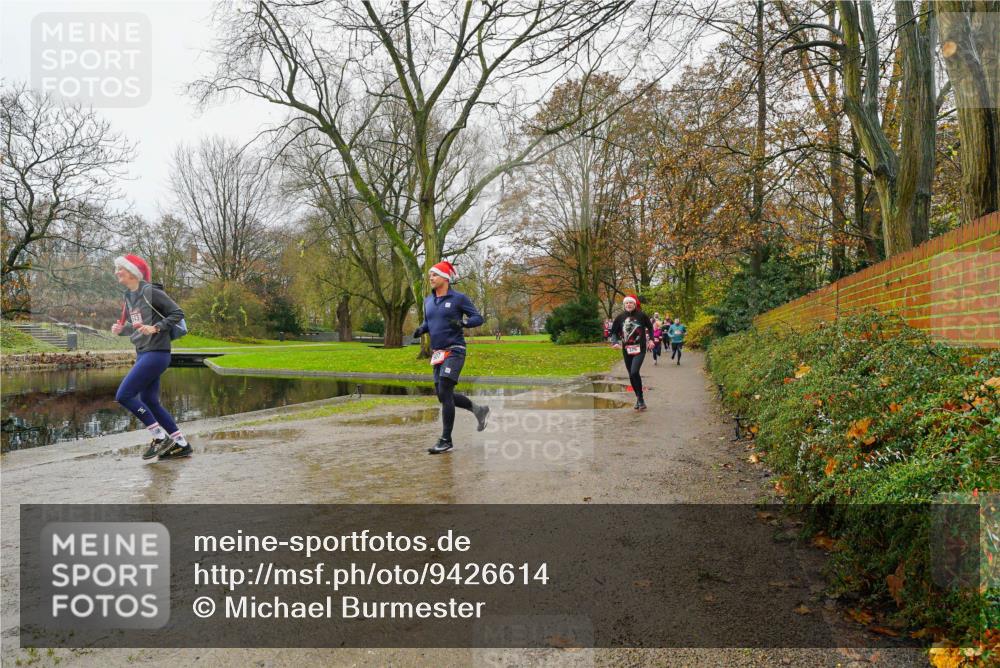 07.12.2025 - St. Pauli X-Mass-Run No. 15 Michael Burmester http://msf.ph/oto/9426614 07.12.2025 10:41:29 Laufen  meine-sportfotos.de