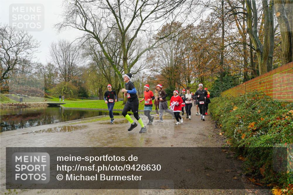 07.12.2025 - St. Pauli X-Mass-Run No. 15 Michael Burmester http://msf.ph/oto/9426630 07.12.2025 10:42:01 Laufen  meine-sportfotos.de
