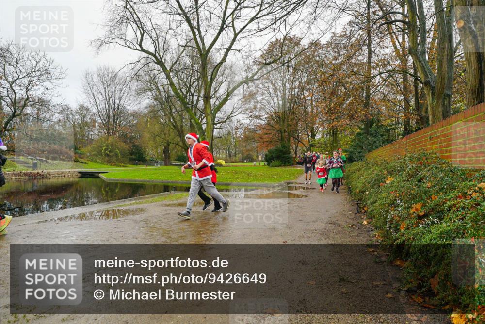 07.12.2025 - St. Pauli X-Mass-Run No. 15 Michael Burmester http://msf.ph/oto/9426649 07.12.2025 10:42:31 Laufen  meine-sportfotos.de