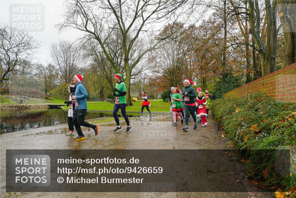 07.12.2025 - St. Pauli X-Mass-Run No. 15 Michael Burmester http://msf.ph/oto/9426659 07.12.2025 10:42:46 Laufen 136, 1138 meine-sportfotos.de