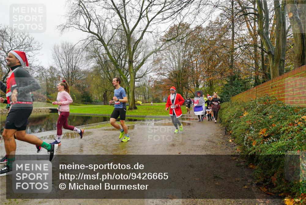 07.12.2025 - St. Pauli X-Mass-Run No. 15 Michael Burmester http://msf.ph/oto/9426665 07.12.2025 10:42:52 Laufen 110400, 1615 meine-sportfotos.de
