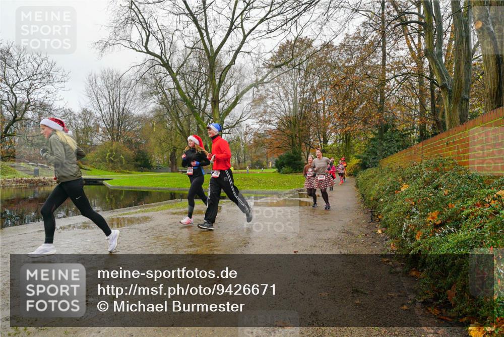 07.12.2025 - St. Pauli X-Mass-Run No. 15 Michael Burmester http://msf.ph/oto/9426671 07.12.2025 10:42:58 Laufen  meine-sportfotos.de