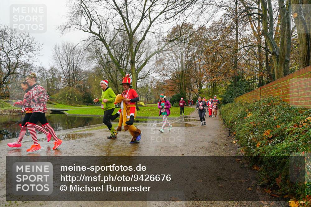 07.12.2025 - St. Pauli X-Mass-Run No. 15 Michael Burmester http://msf.ph/oto/9426676 07.12.2025 10:43:06 Laufen  meine-sportfotos.de