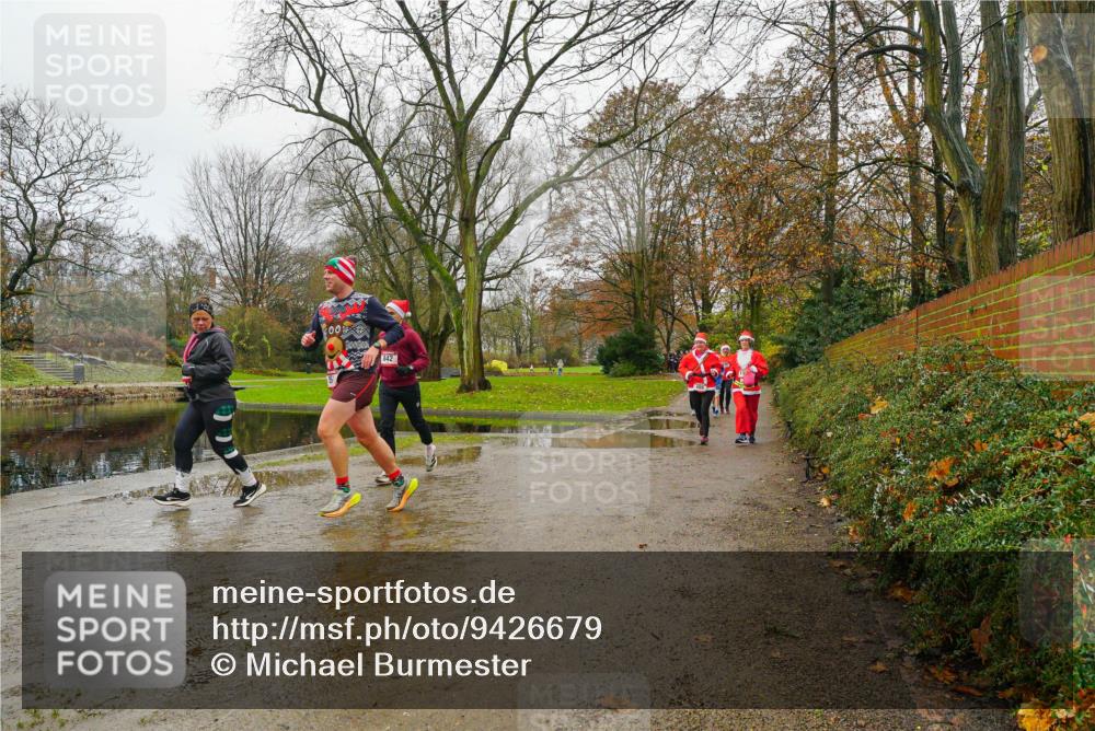 07.12.2025 - St. Pauli X-Mass-Run No. 15 Michael Burmester http://msf.ph/oto/9426679 07.12.2025 10:43:09 Laufen 00, 842 meine-sportfotos.de